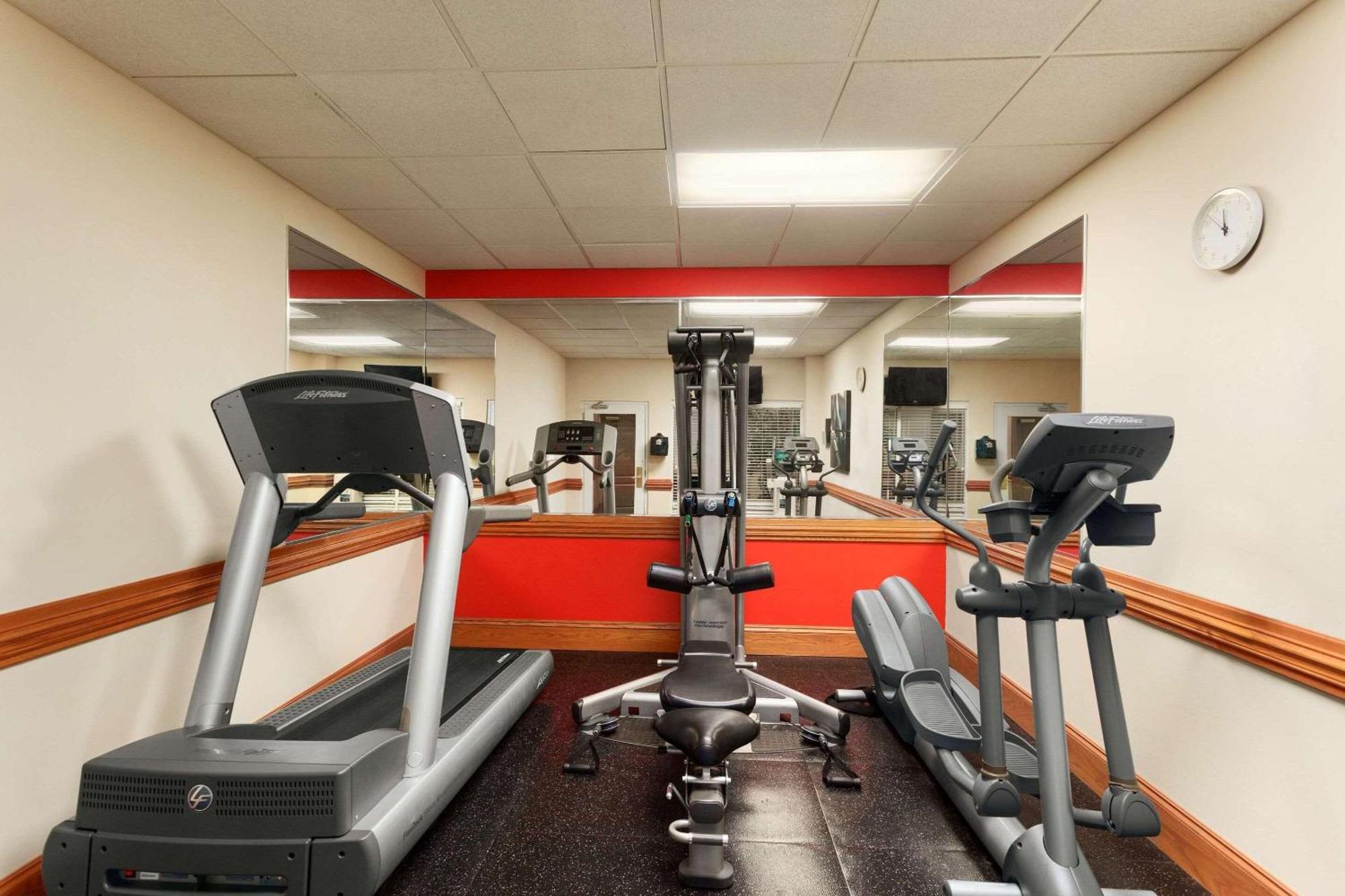 Country Inn & Suites By Radisson, Tifton, Ga מראה חיצוני תמונה